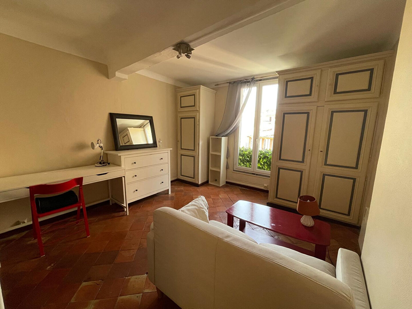 Appartement type 2 de 34.34m\u00b2